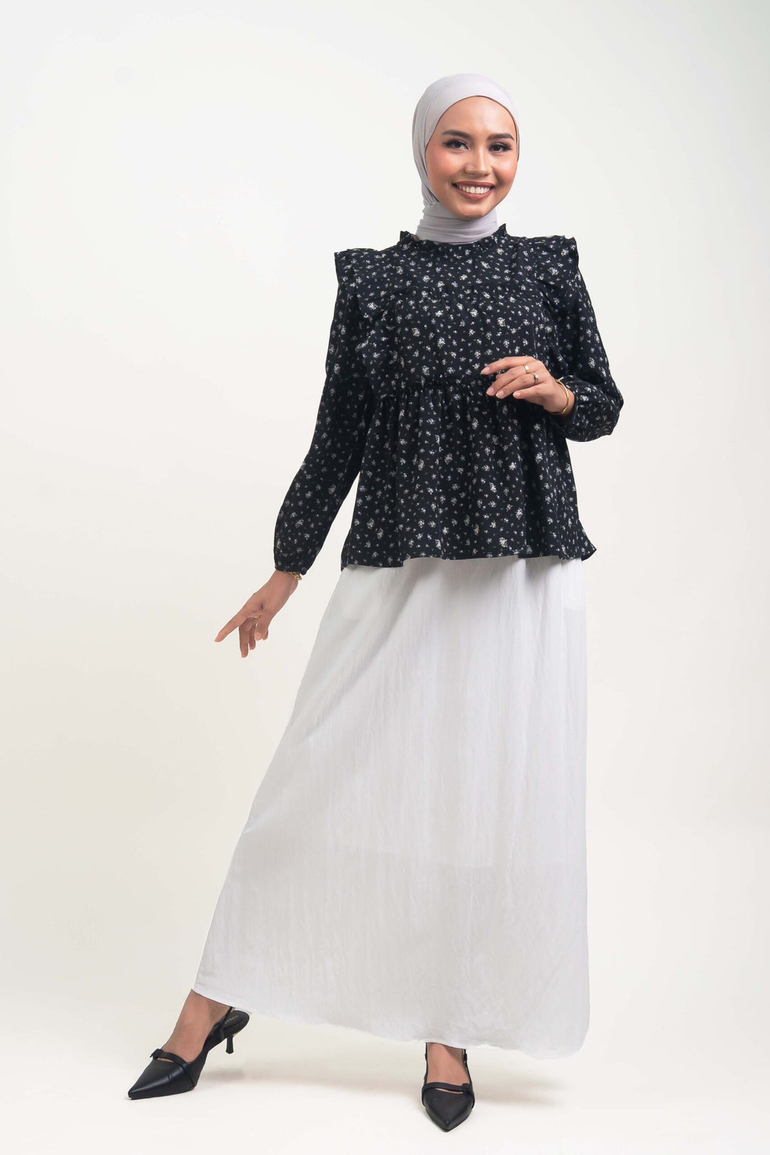 Uzmaa Ruffled Floral Blouse Black