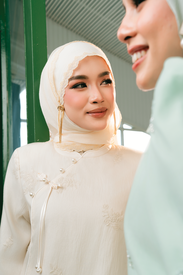 Yasira Selendang Embroidery