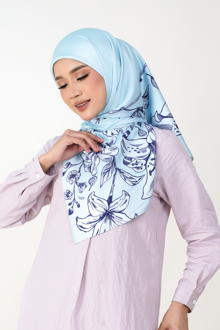 Serine Satin Printed Square