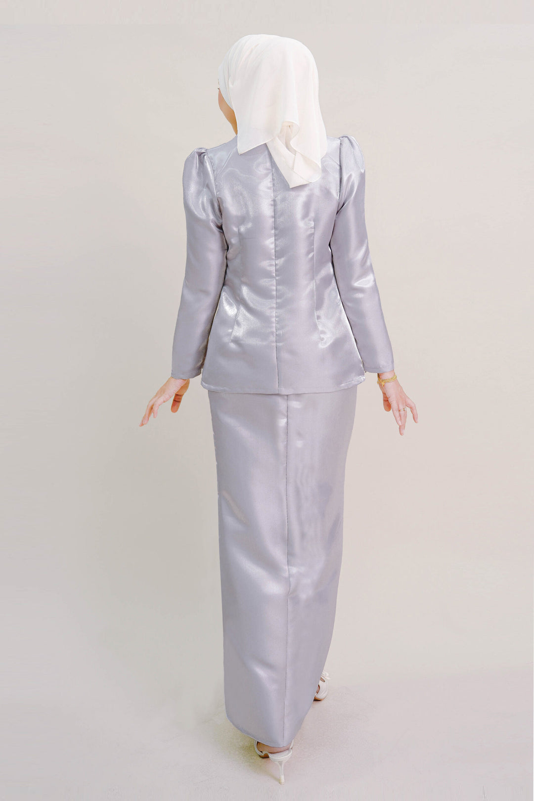 Kalea Shimmer Kurung in Grey