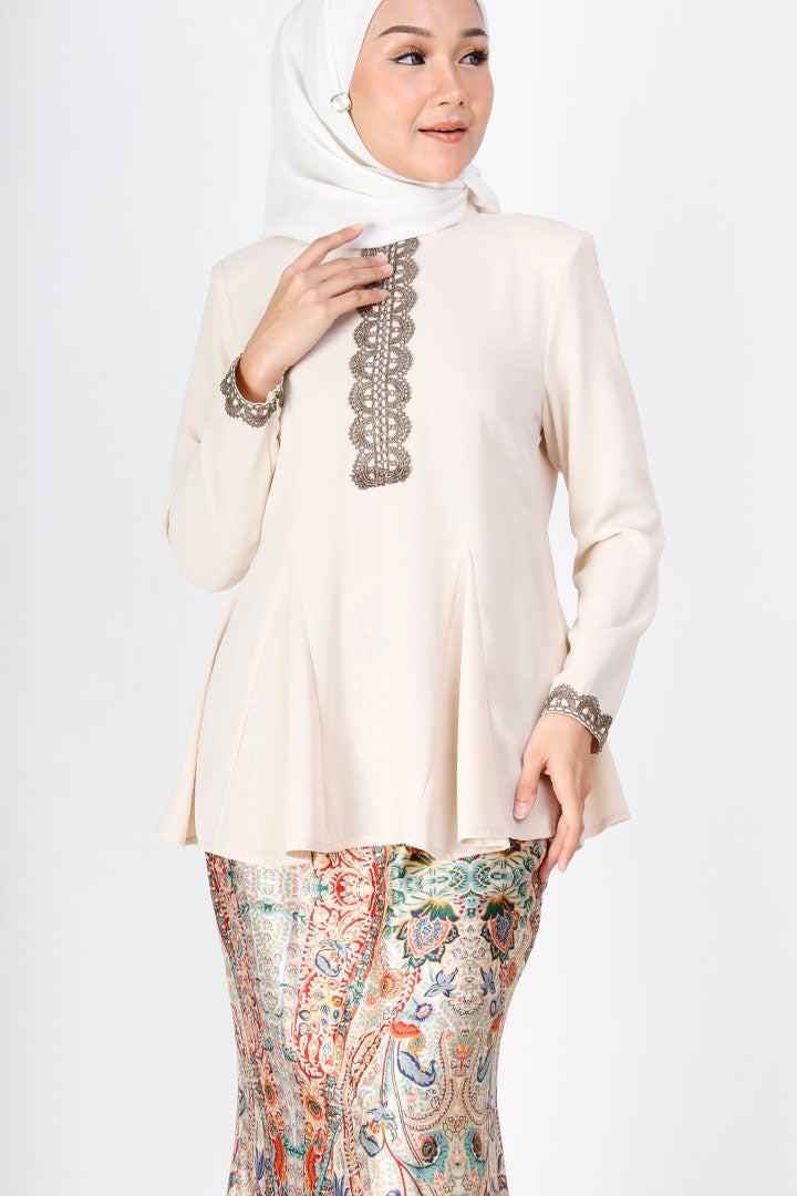 Samira Kurung Beige