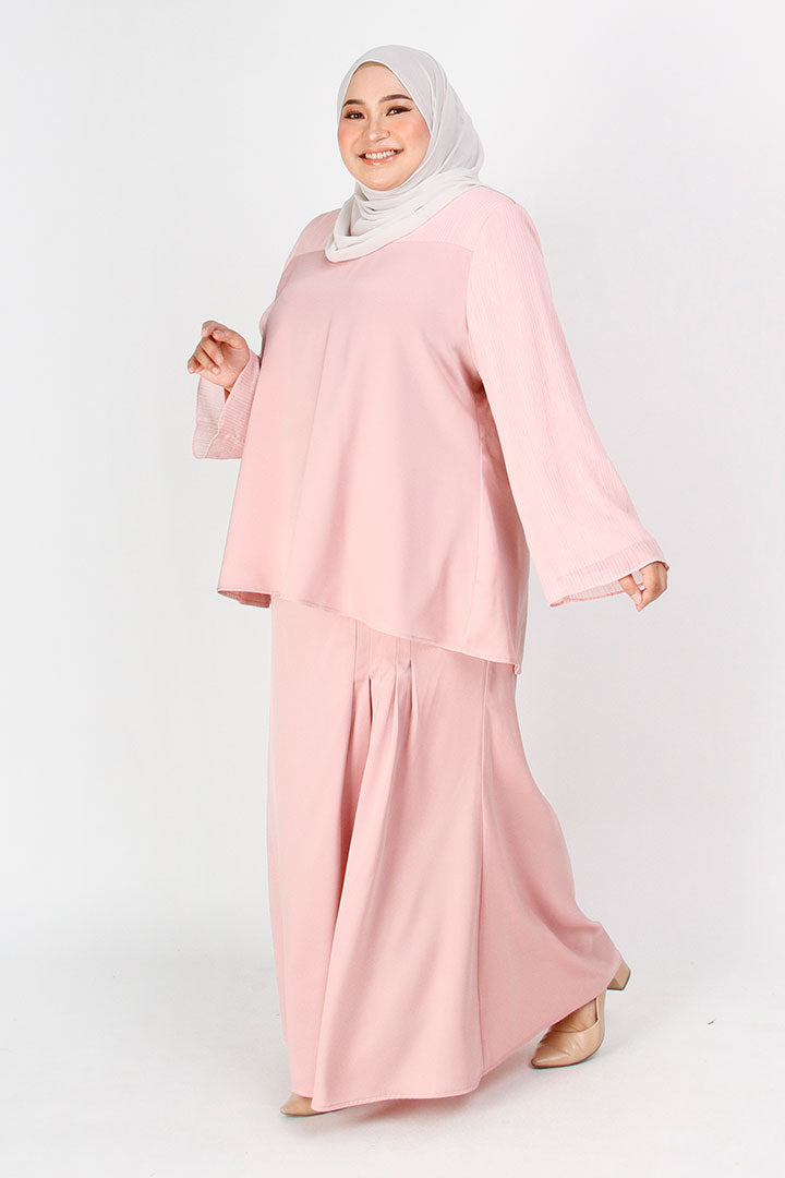 Ariel Plus Kurung Pink