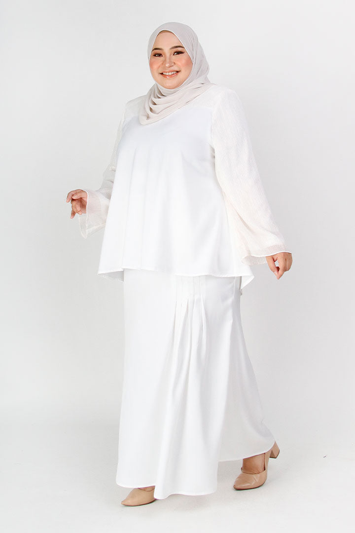 Ariel Plus Kurung White