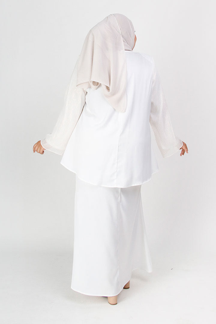Ariel Plus Kurung White