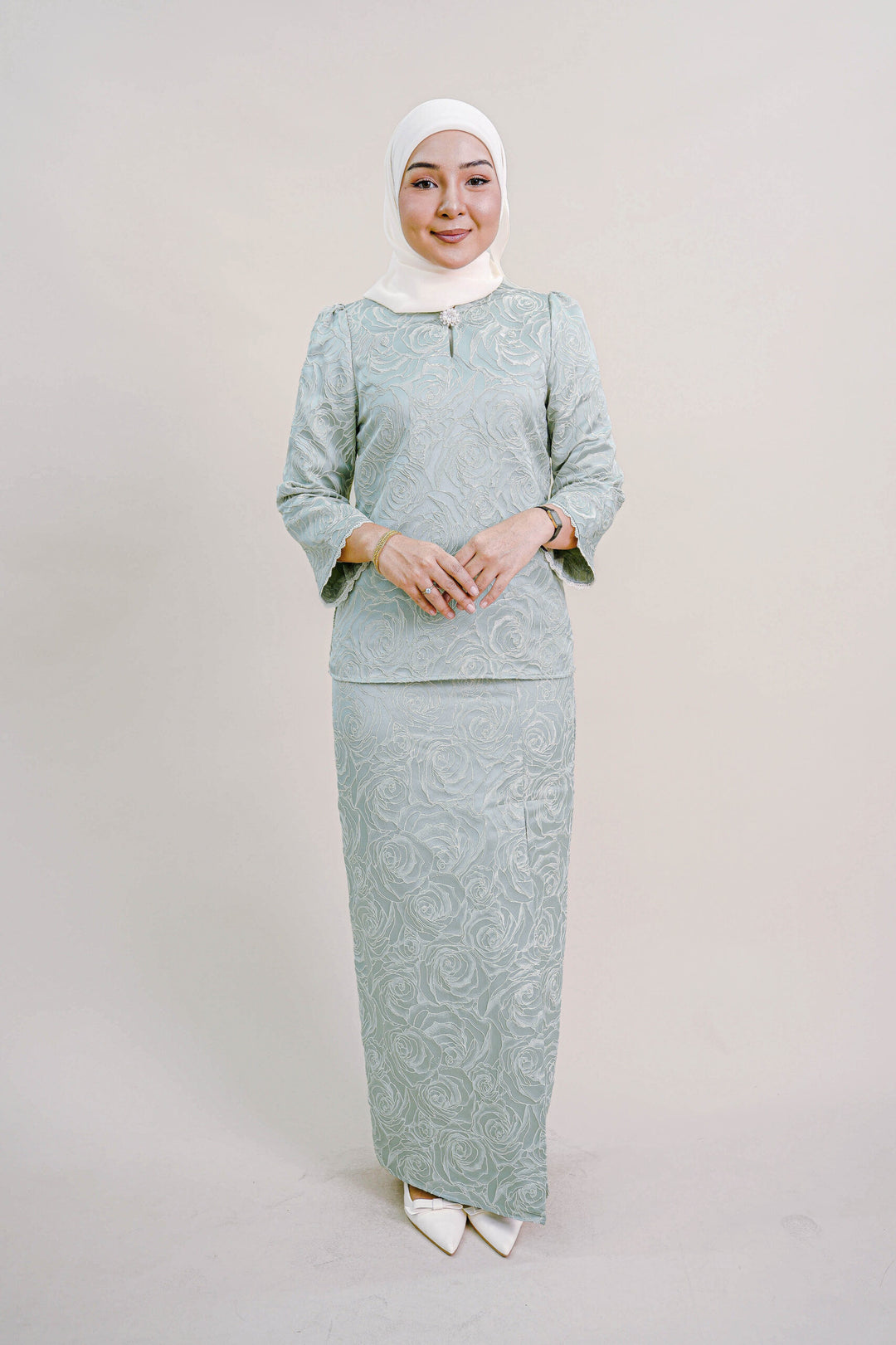 Felline Kurung in Dusty Green