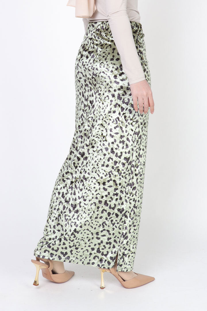 Leopard Velvet Skirt Green