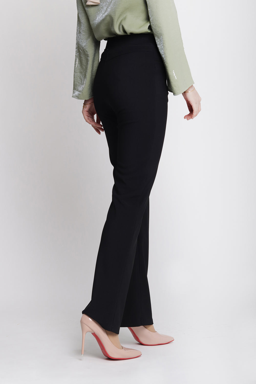 Dinihari Straight Leg Pants Black
