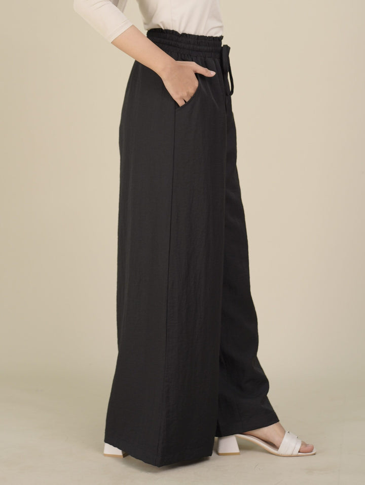 Alodia Pants Black