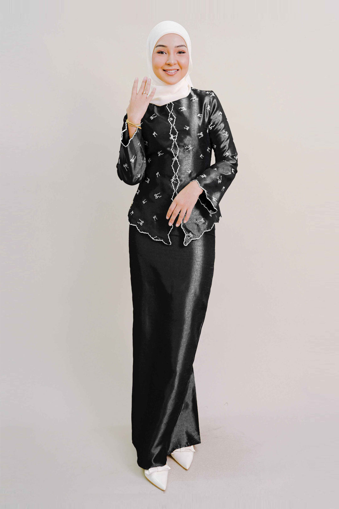 Ilona Kebaya Moden in Black
