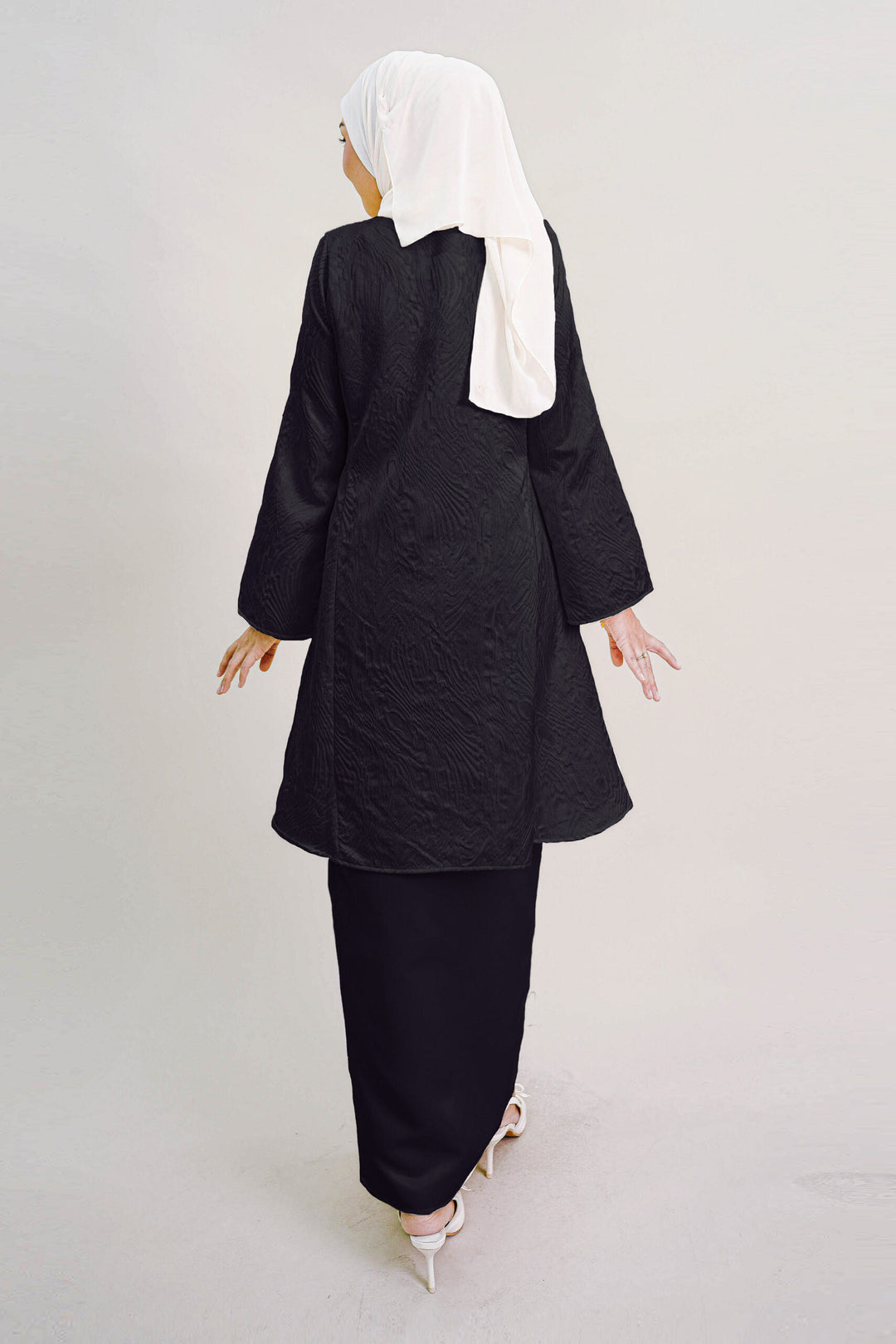 Ayla Duchess Kurung in Black