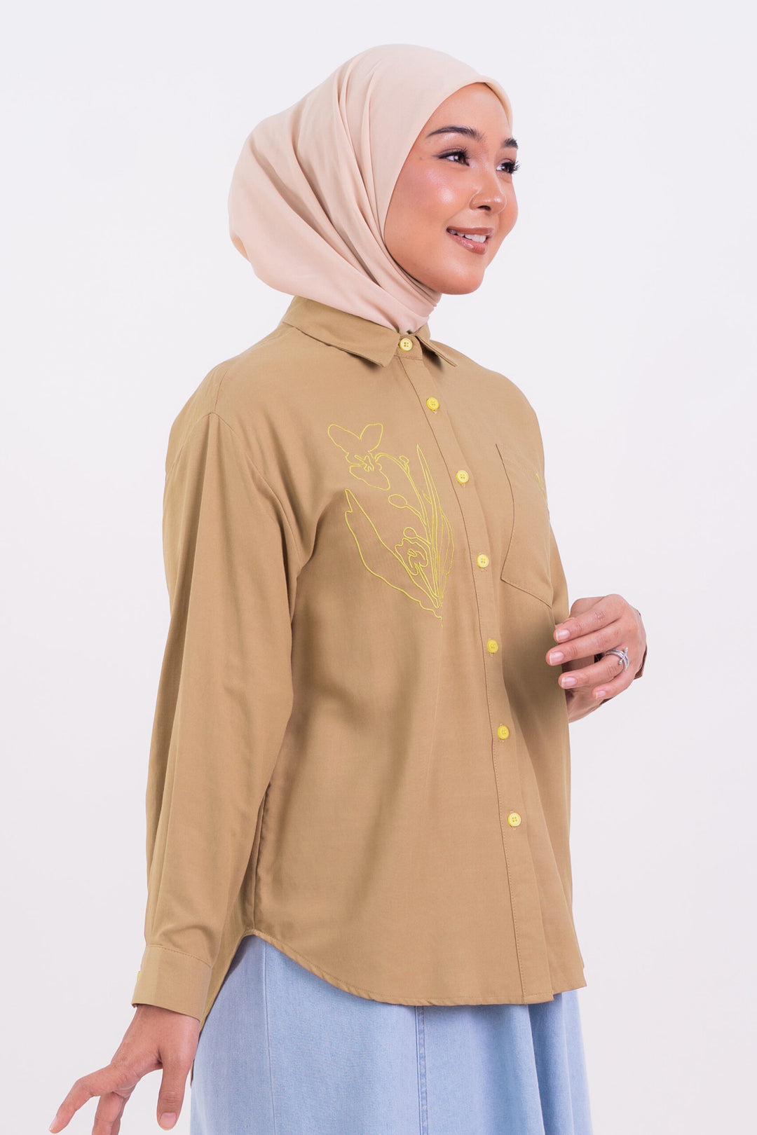 Khanza Embroidered Blouse Mocha