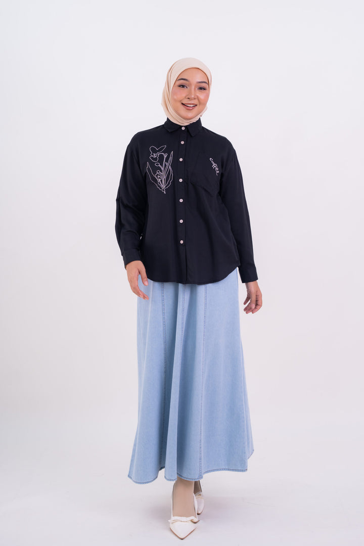 Khanza Embroidered Blouse Black