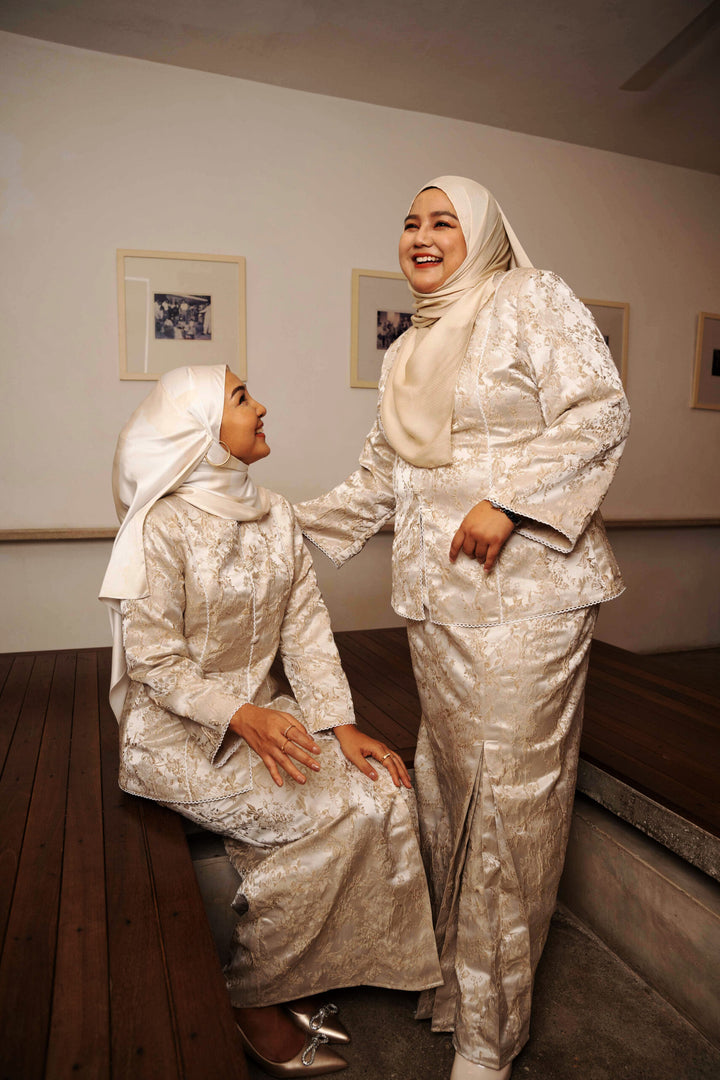 Clarisa Kurung in Off White