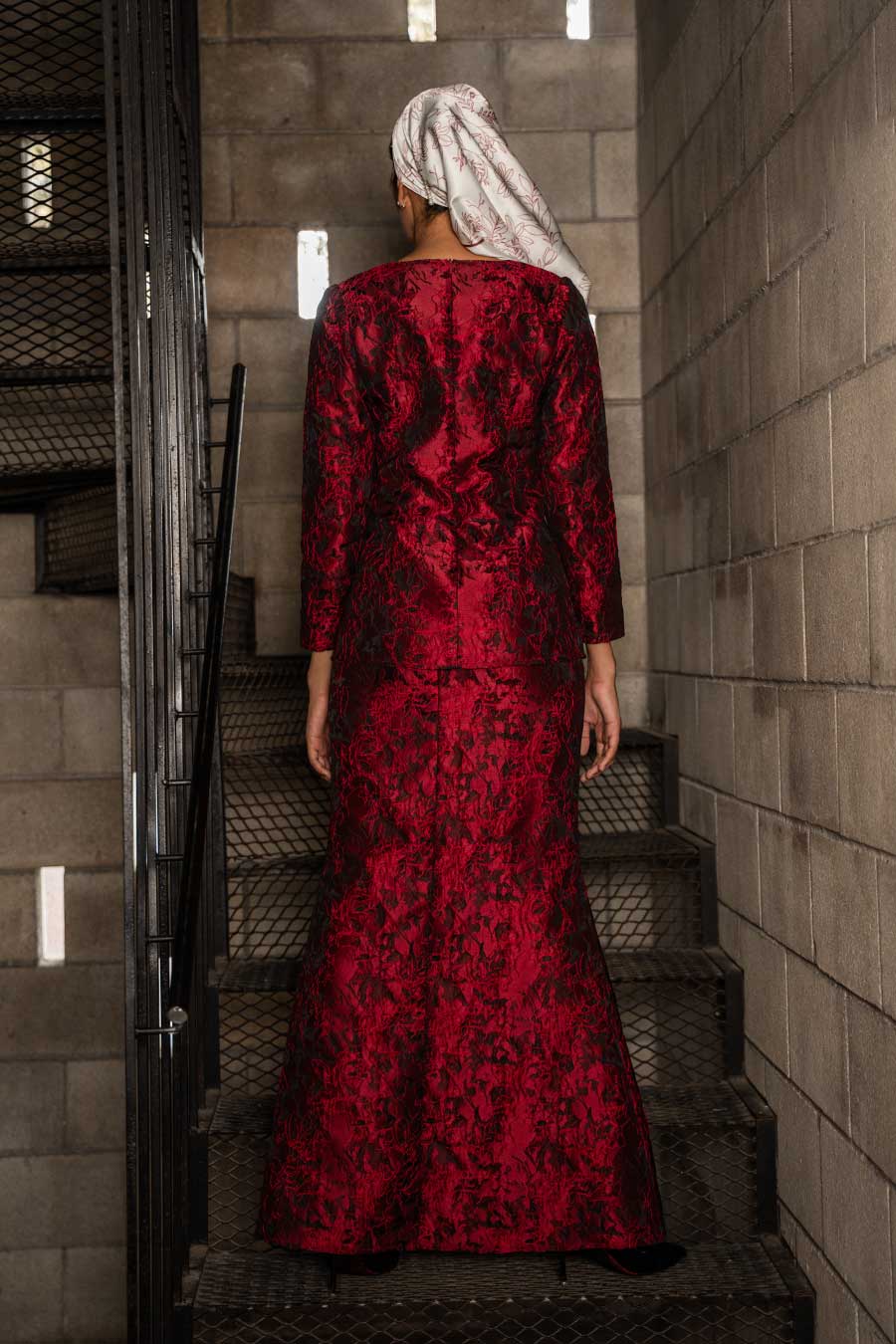 Zenata Kurung in Red
