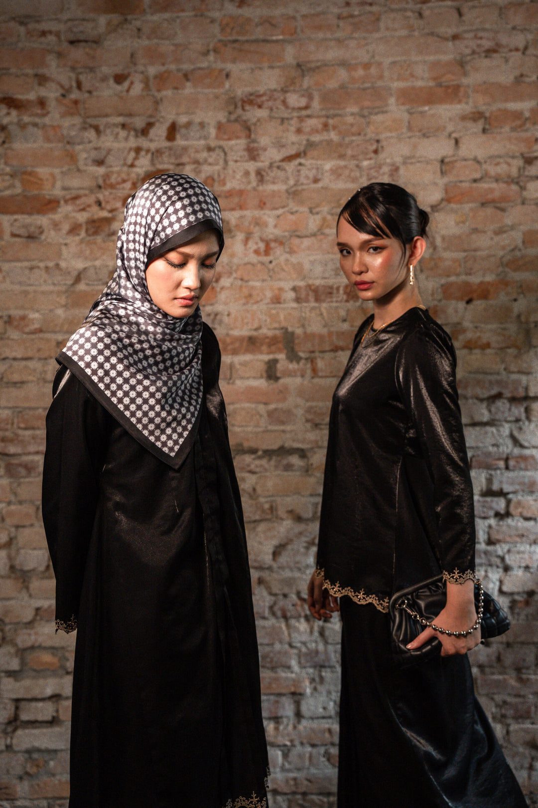 Zayna Satin Printed Shawl Black