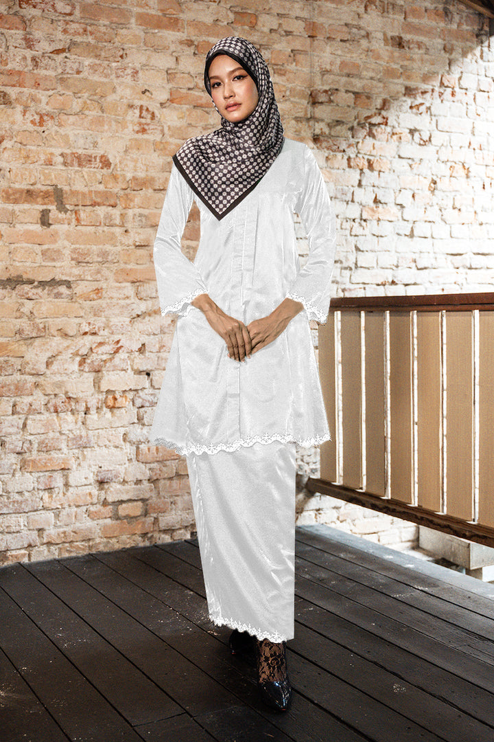 Orlin Kurung in White