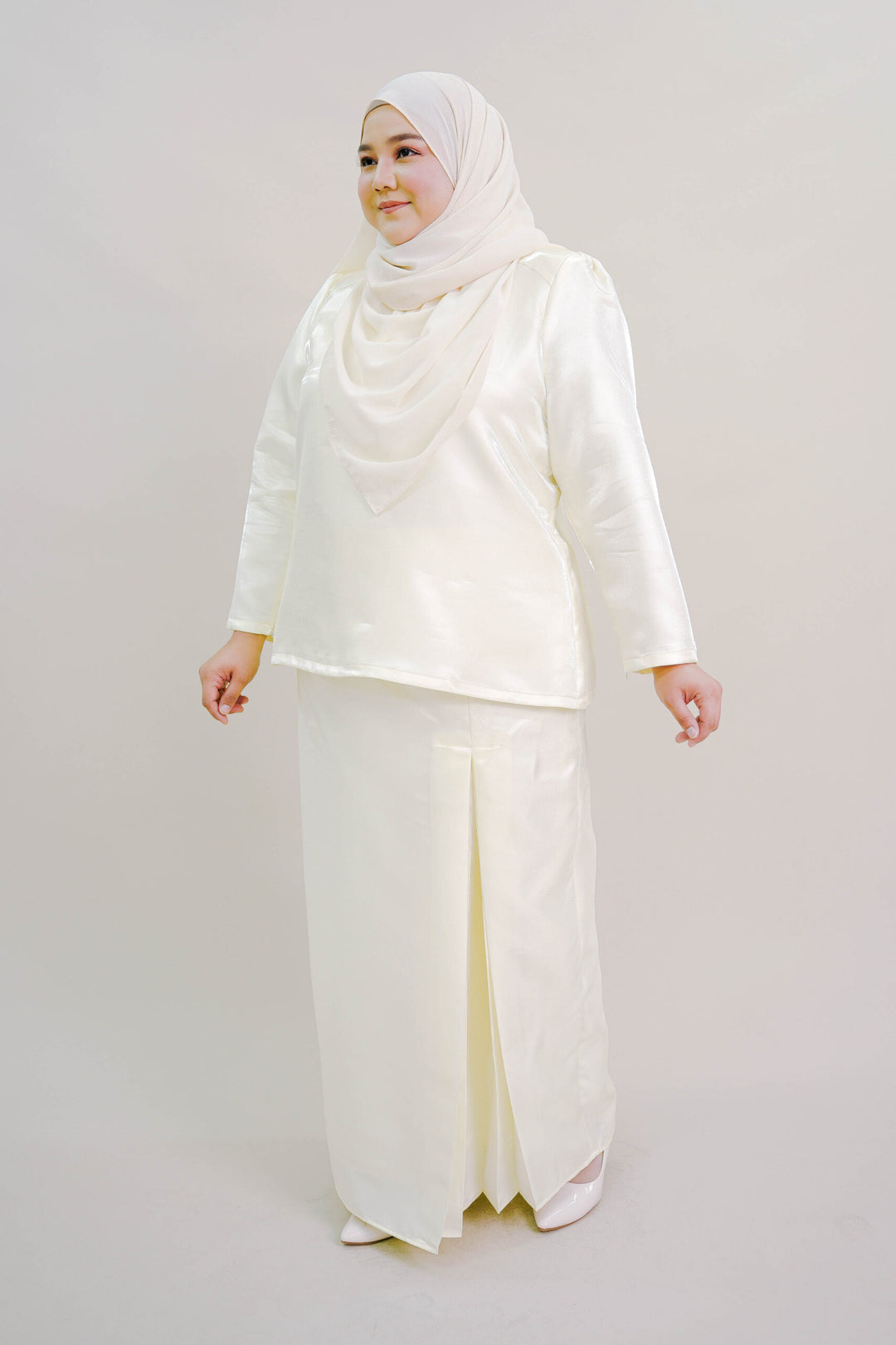 Kalea Plus Size Shimmer Kurung in Soft Yellow