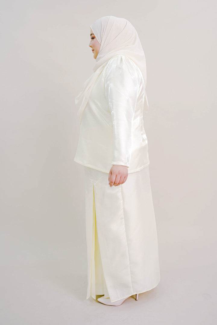 Kalea Plus Size Shimmer Kurung in Soft Yellow