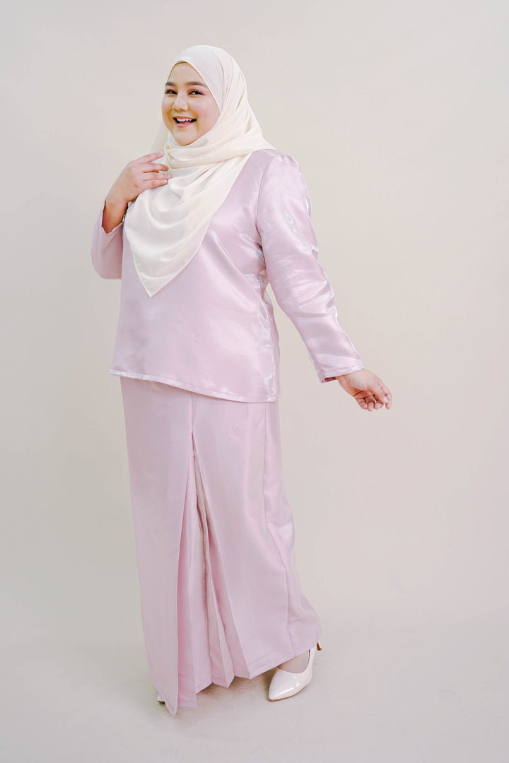 Kalea Plus Size Shimmer Kurung in Ash Pink