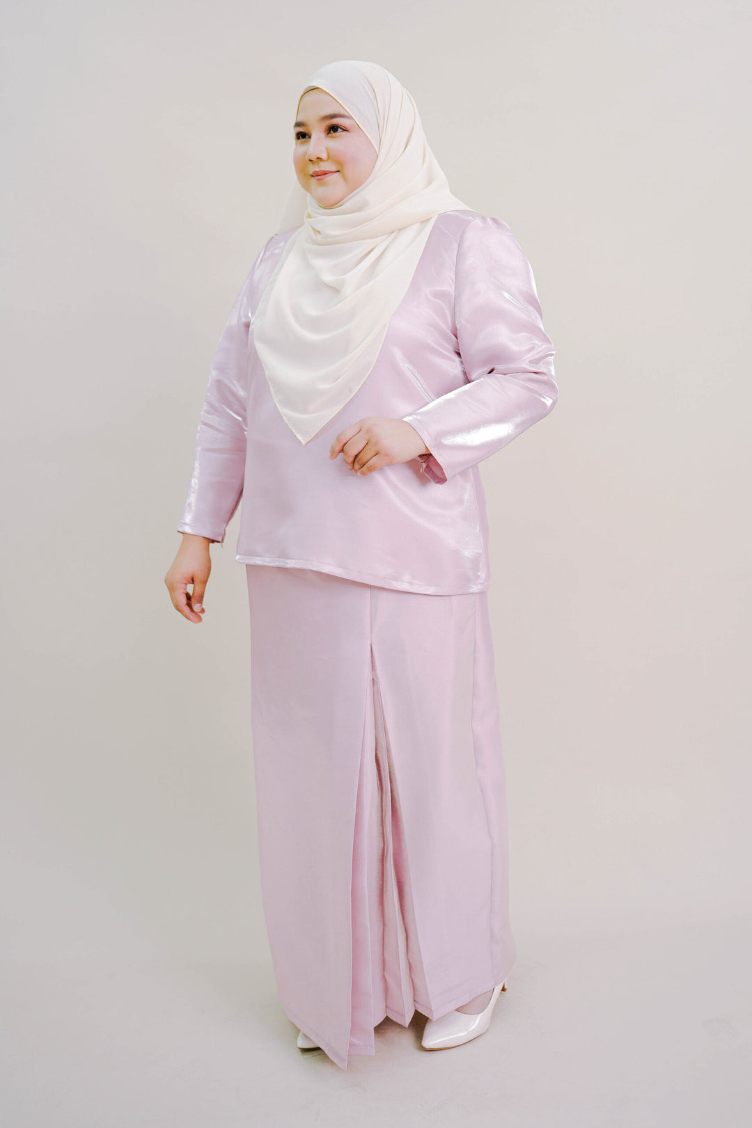 Kalea Plus Size Shimmer Kurung in Ash Pink