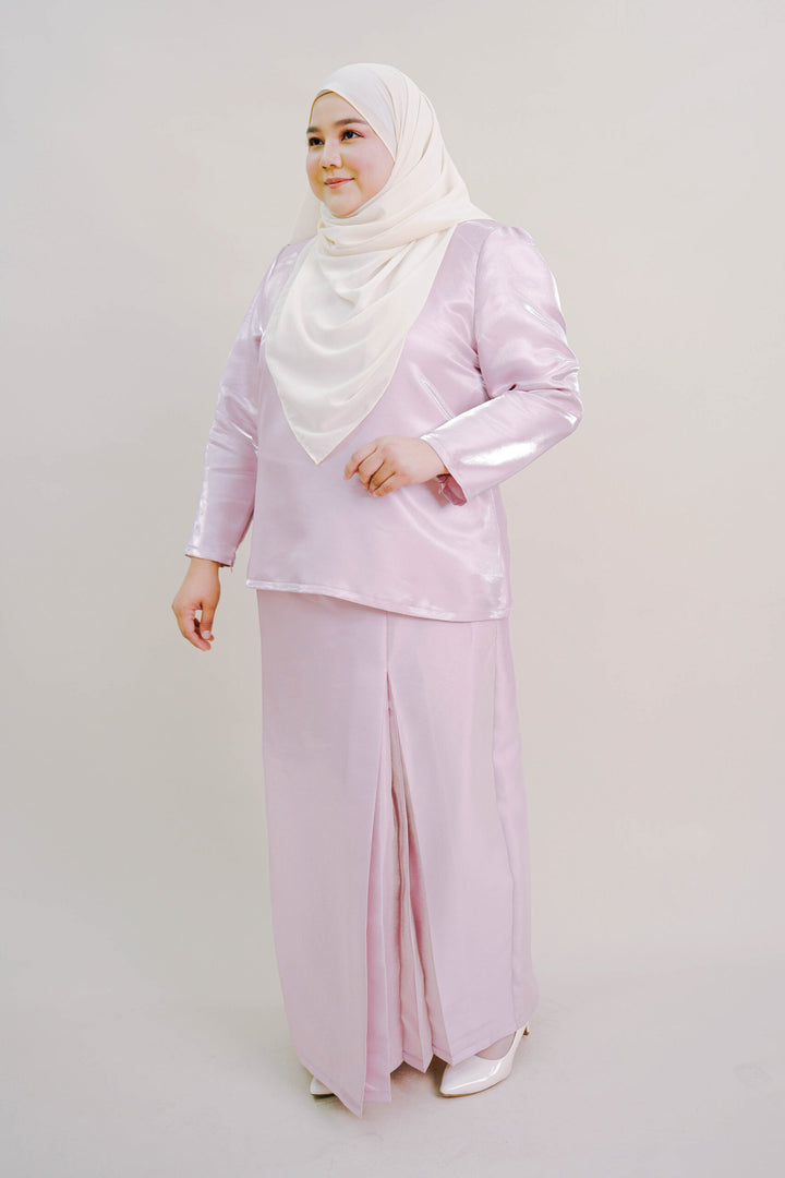Kalea Plus Size Shimmer Kurung in Ash Pink