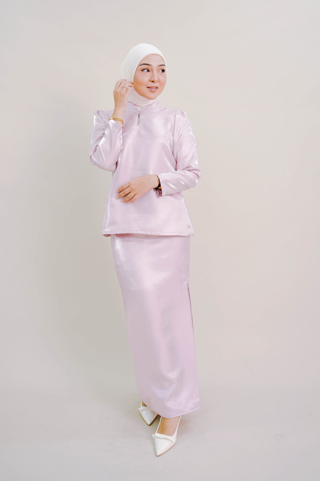Kalea Shimmer Kurung in Ash Pink