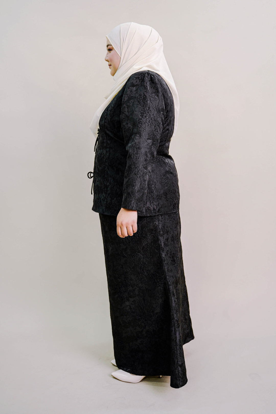 Kioshi Plus Size Ribbon Kurung in Black