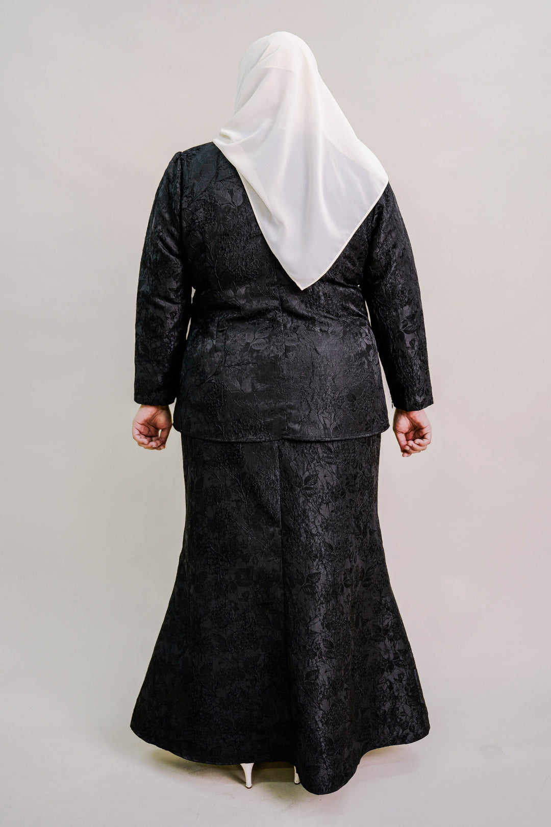 Kioshi Plus Size Ribbon Kurung in Black