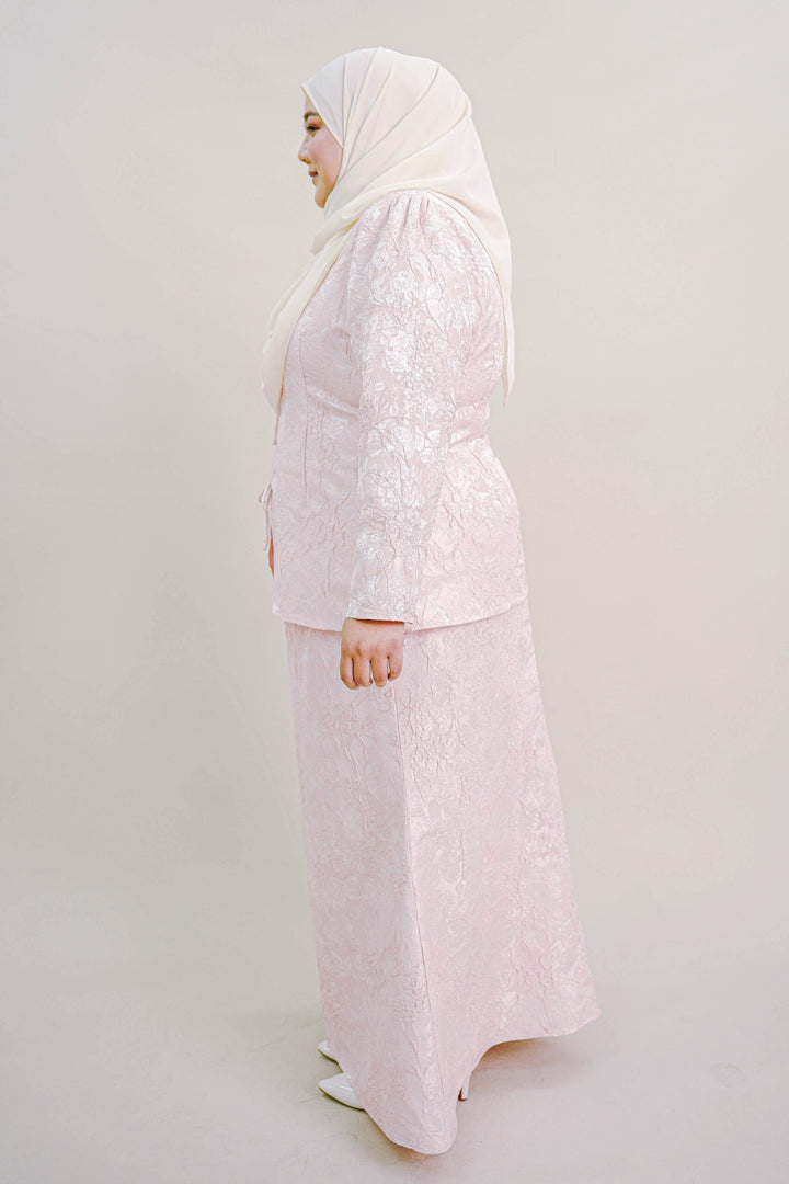 Kioshi Plus Size Ribbon Kurung in Pink