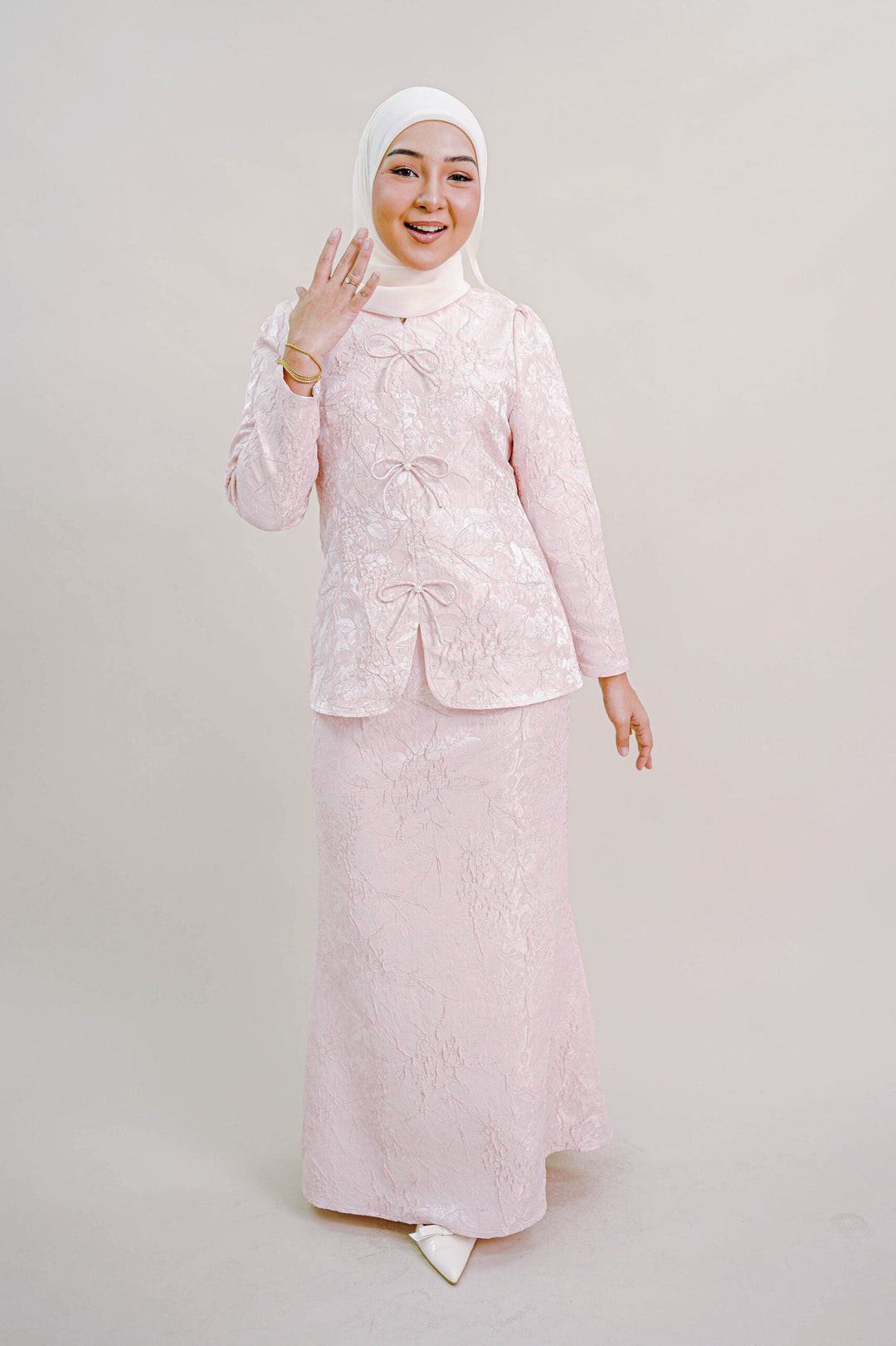 Kioshi Ribbon Kurung in Pink