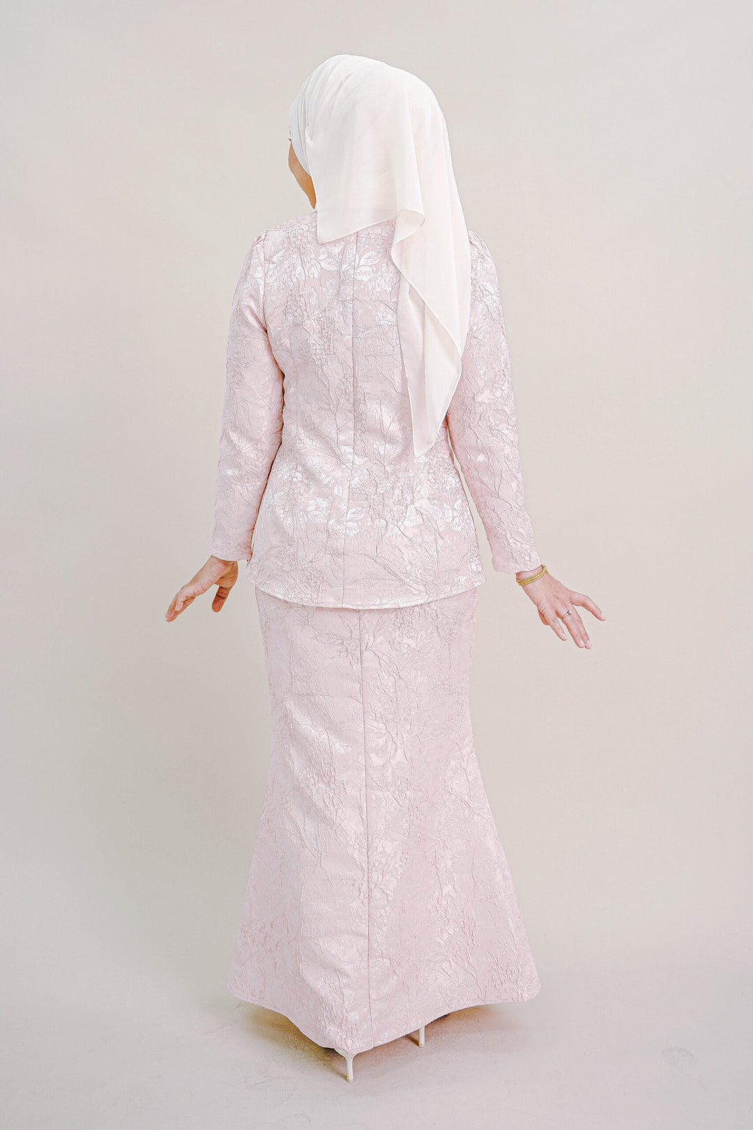 Kioshi Ribbon Kurung in Pink