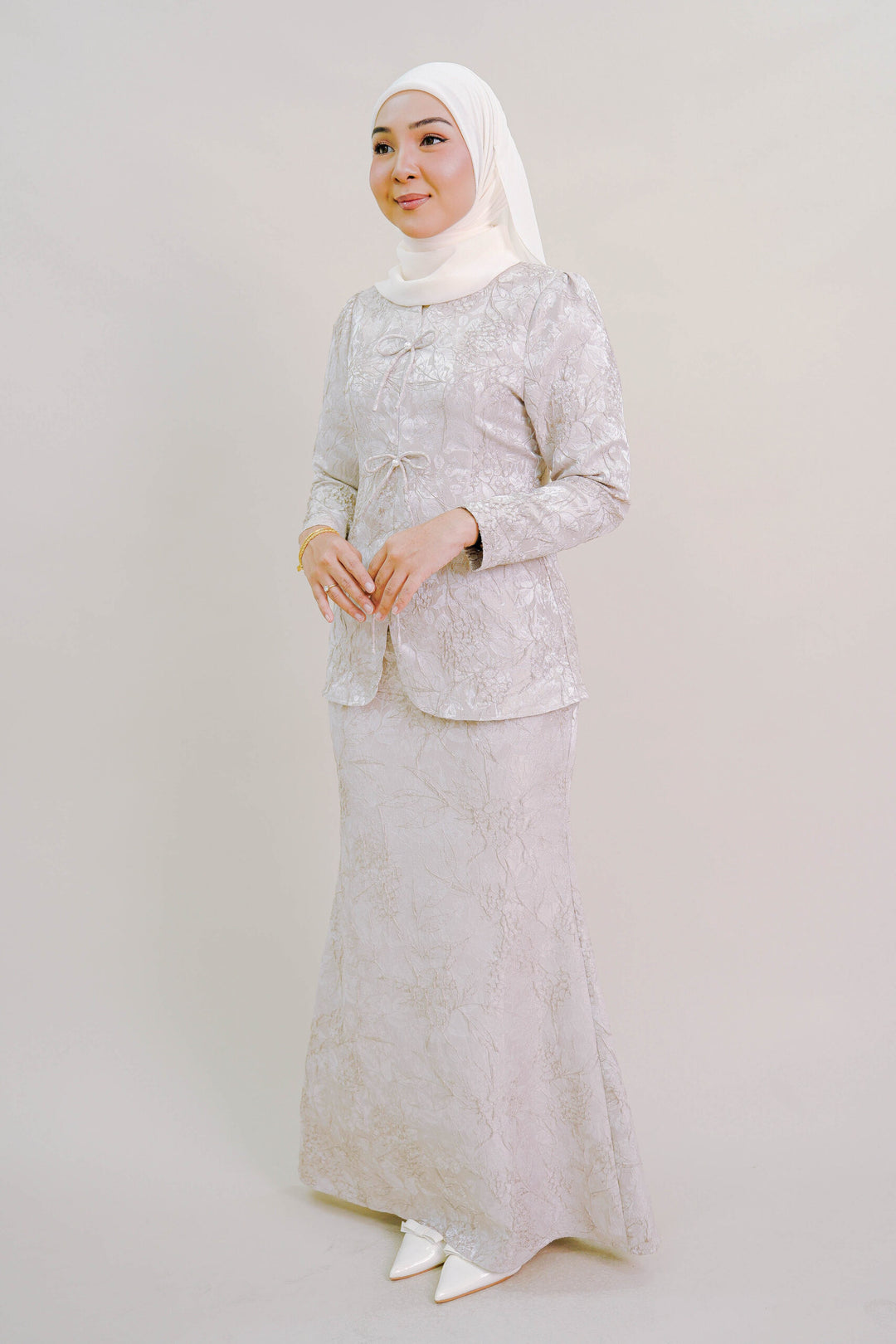 Kioshi Ribbon Kurung in Champagne