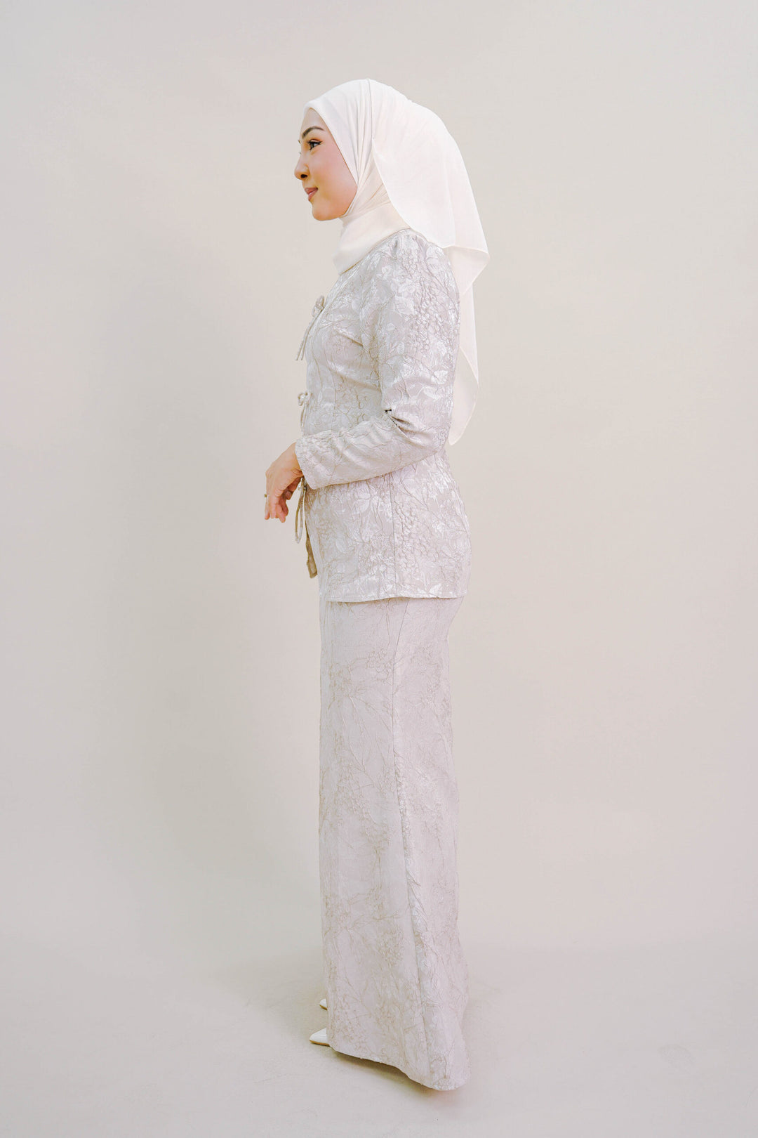 Kioshi Ribbon Kurung in Champagne