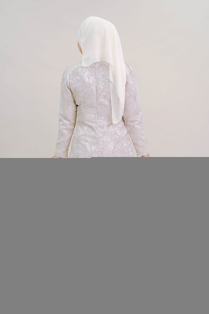 Kioshi Ribbon Kurung in Champagne