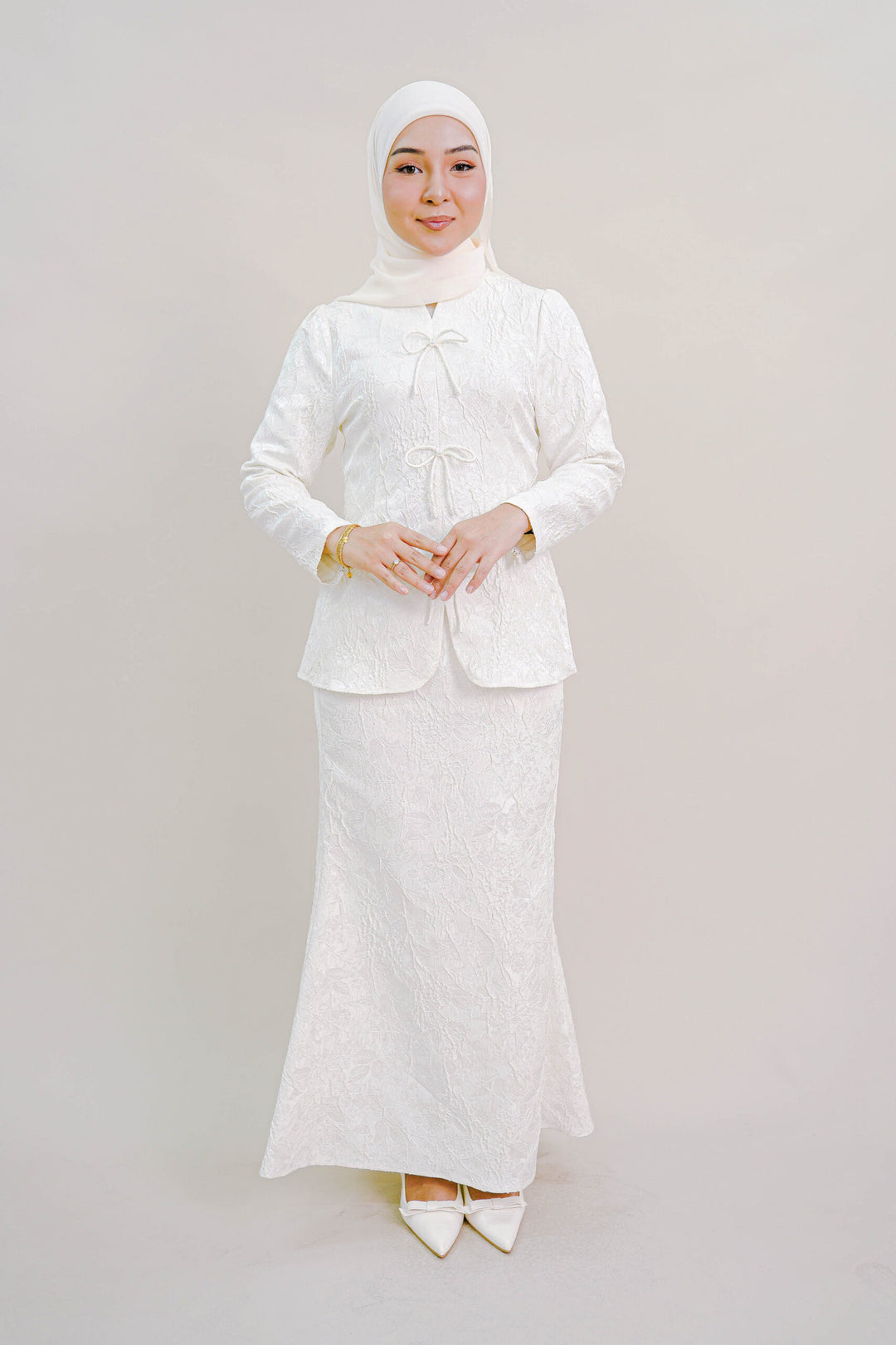 Kioshi Ribbon Kurung in White