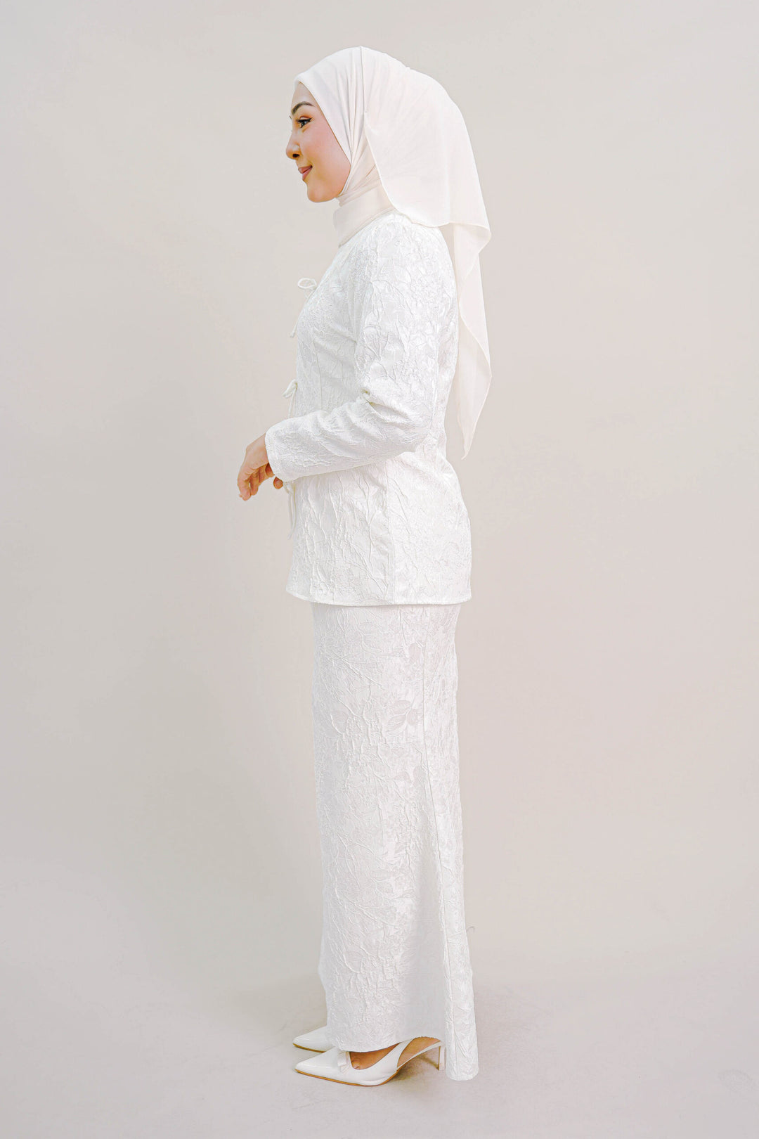 Kioshi Ribbon Kurung in White