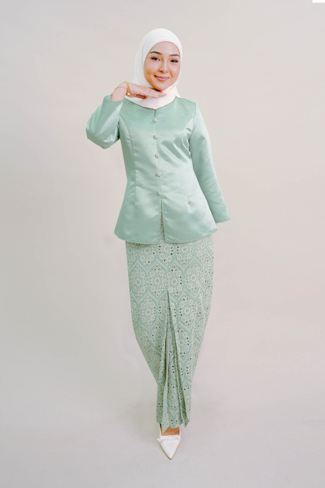 Eloni Kurung in Dusty Green