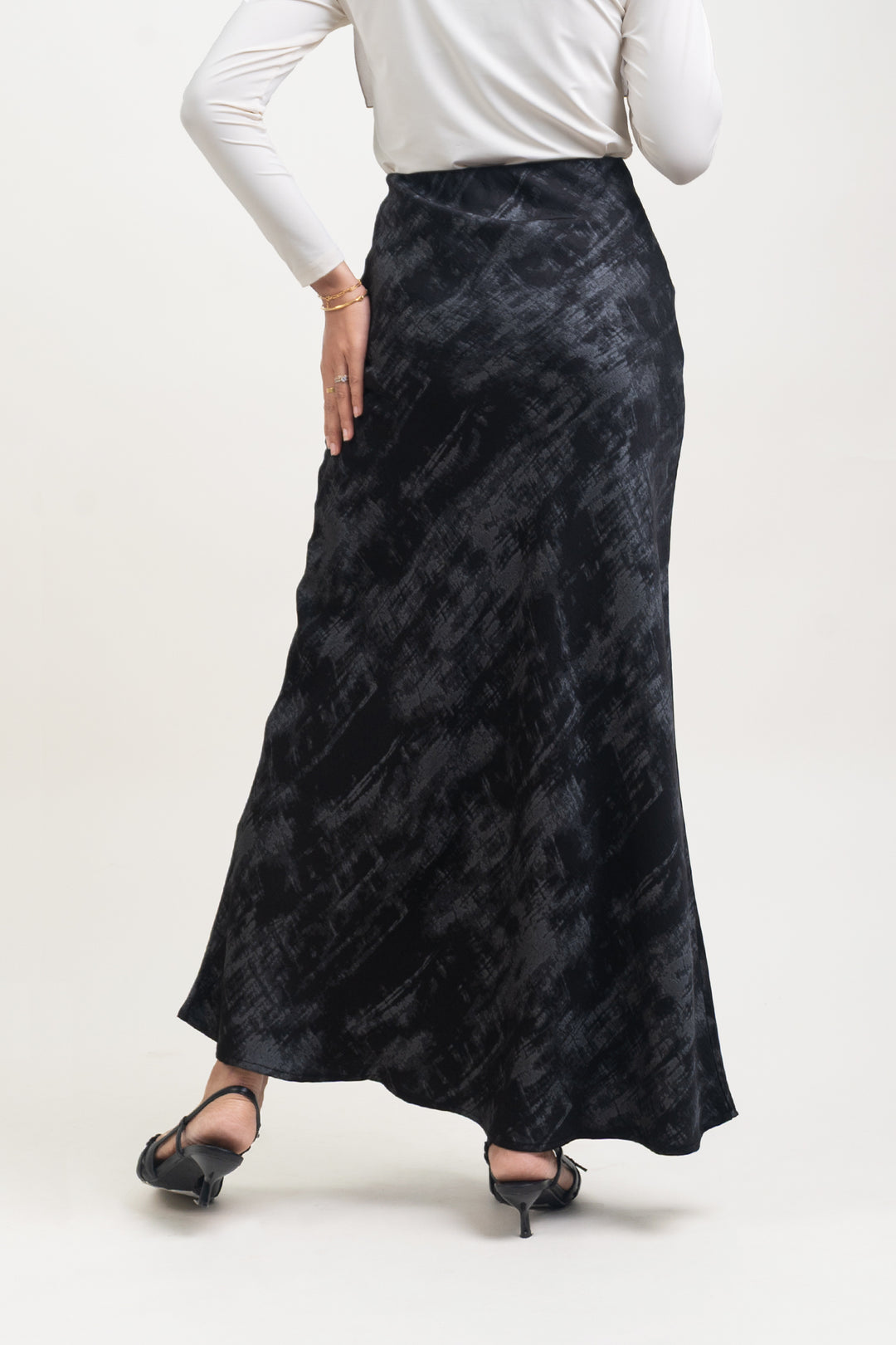 Elvina Printed Satin Skirt Black