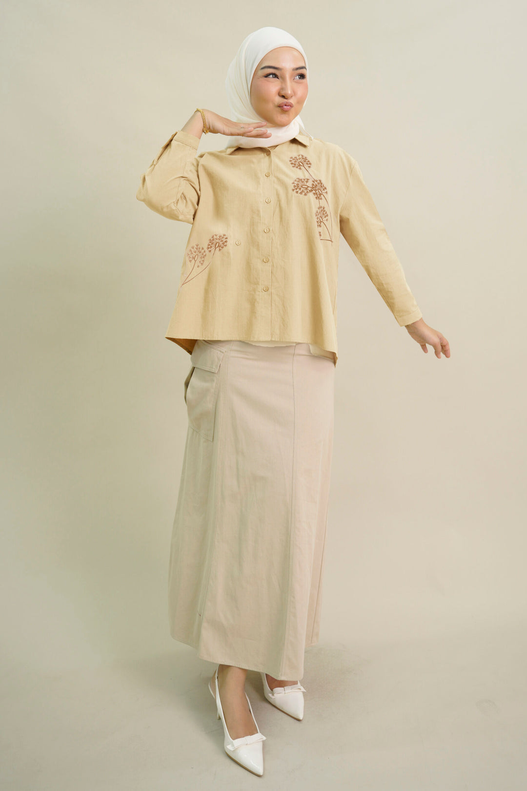 Huree Oversized Top Beige