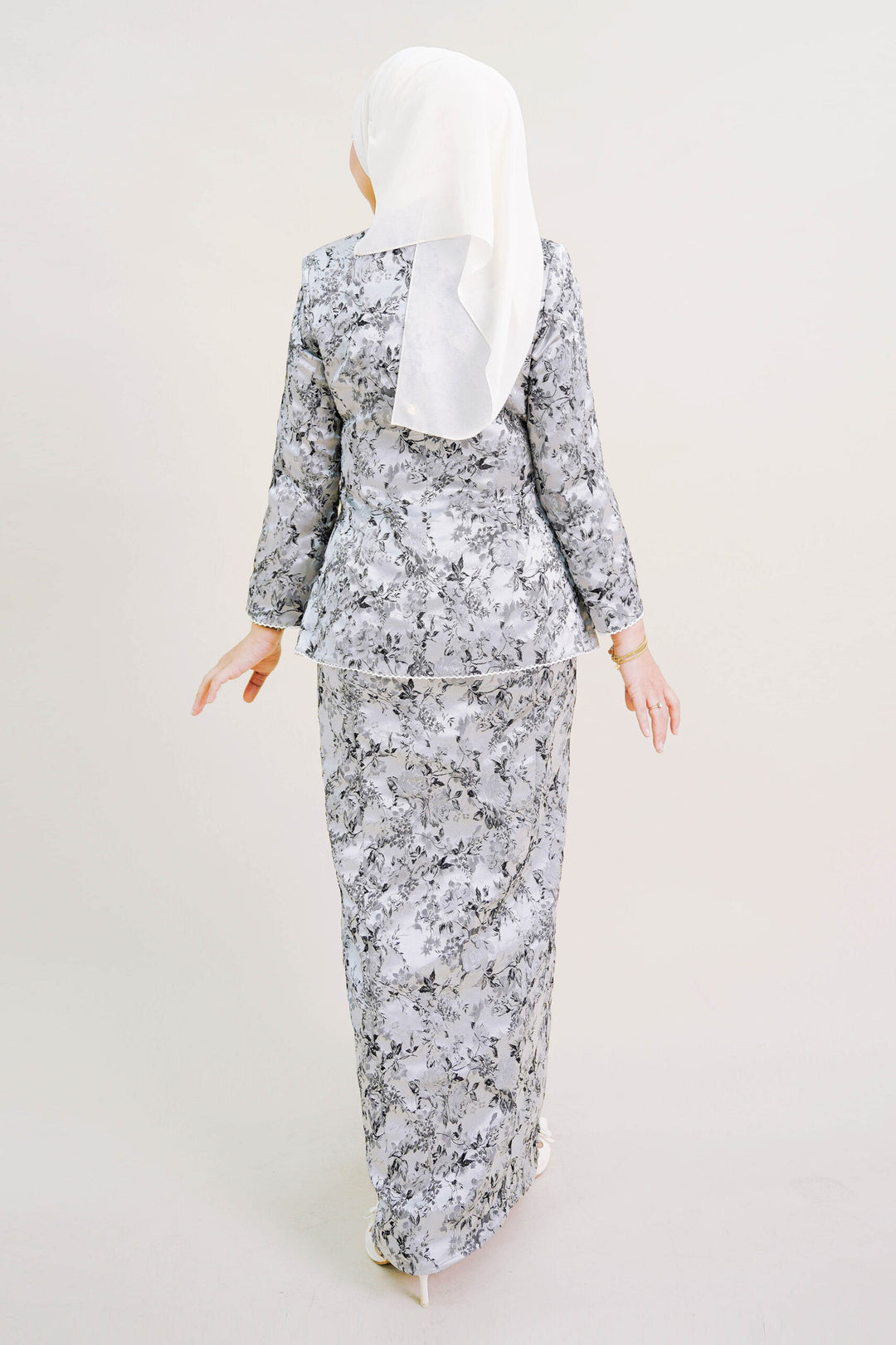 Clarisa Kurung in Grey