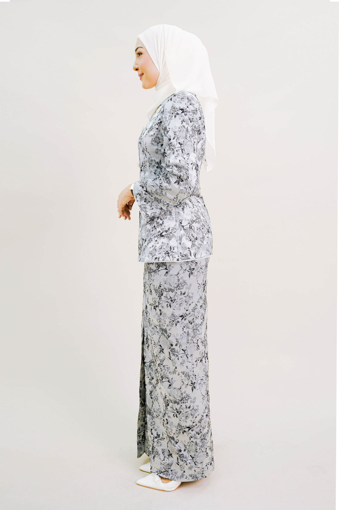 Clarisa Kurung in Grey