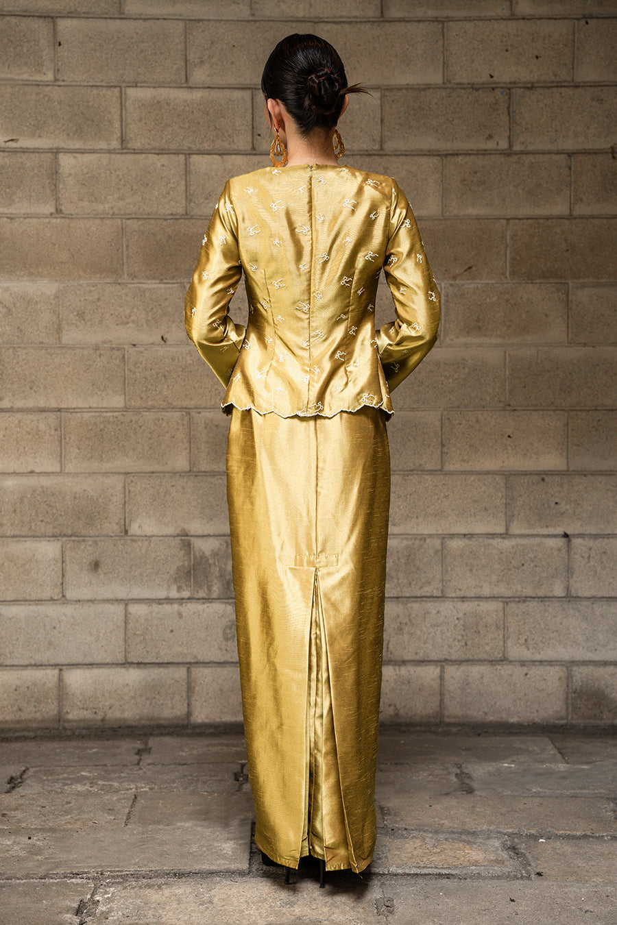 Ilona Kebaya Moden in Gold