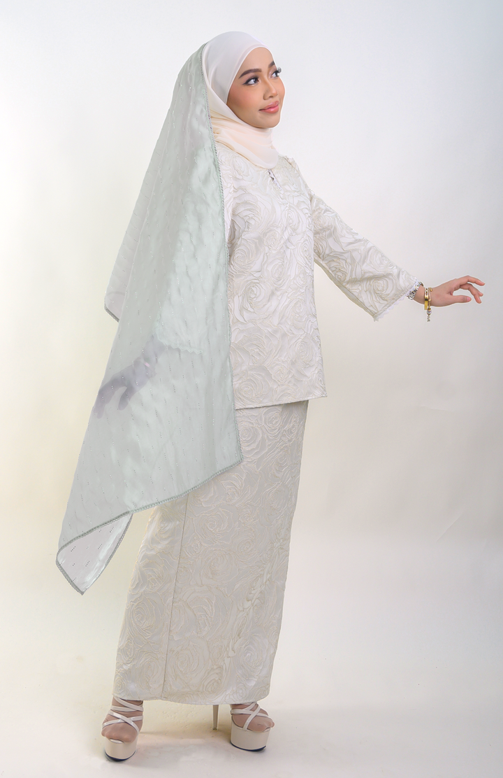 Maharani Embellished Organdy Selendang Mint Green