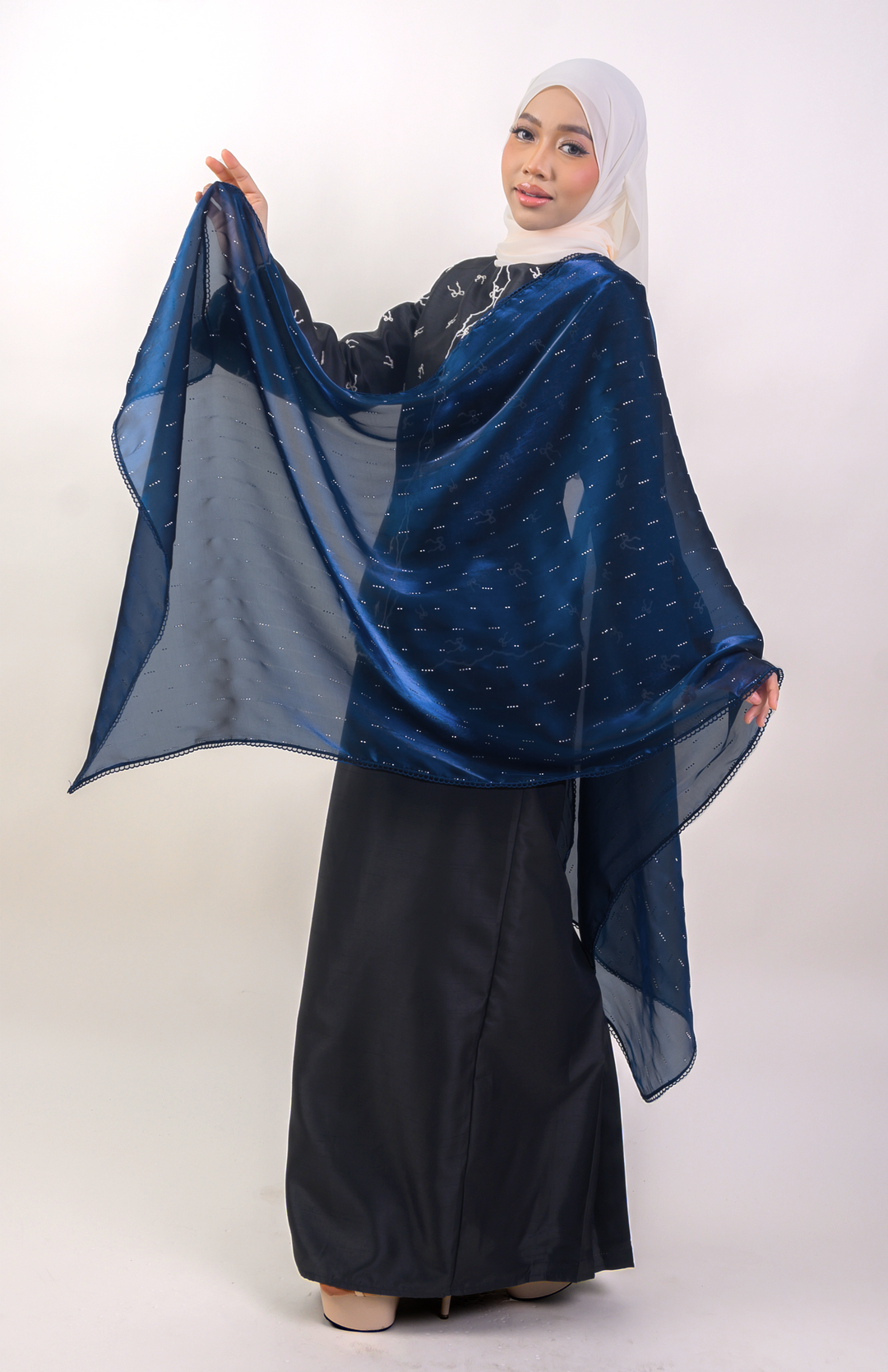 Maharani Embellished Organdy Selendang Royal Blue