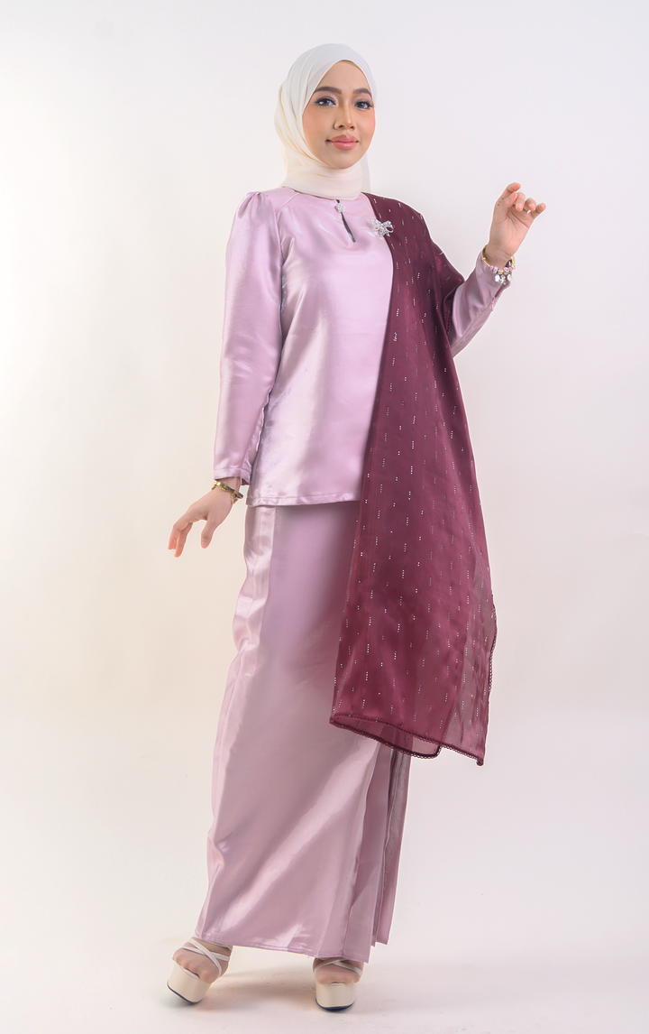 Maharani Embellished Organdy Selendang Burgundy