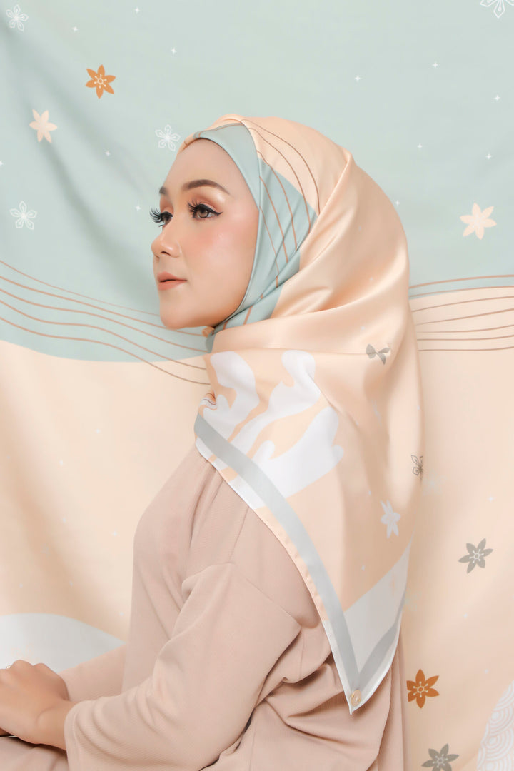 Lantana Printed Square Nude Green