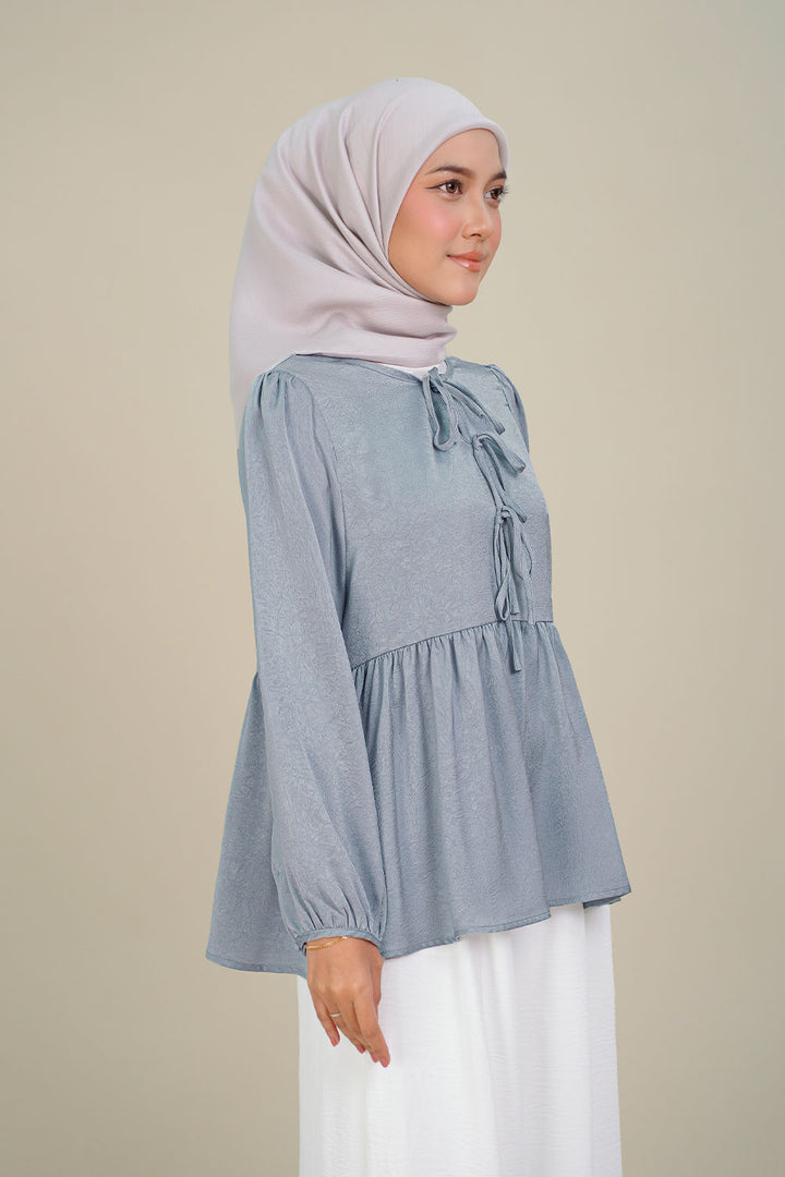 Jane Ruffle Top Greyish Blue
