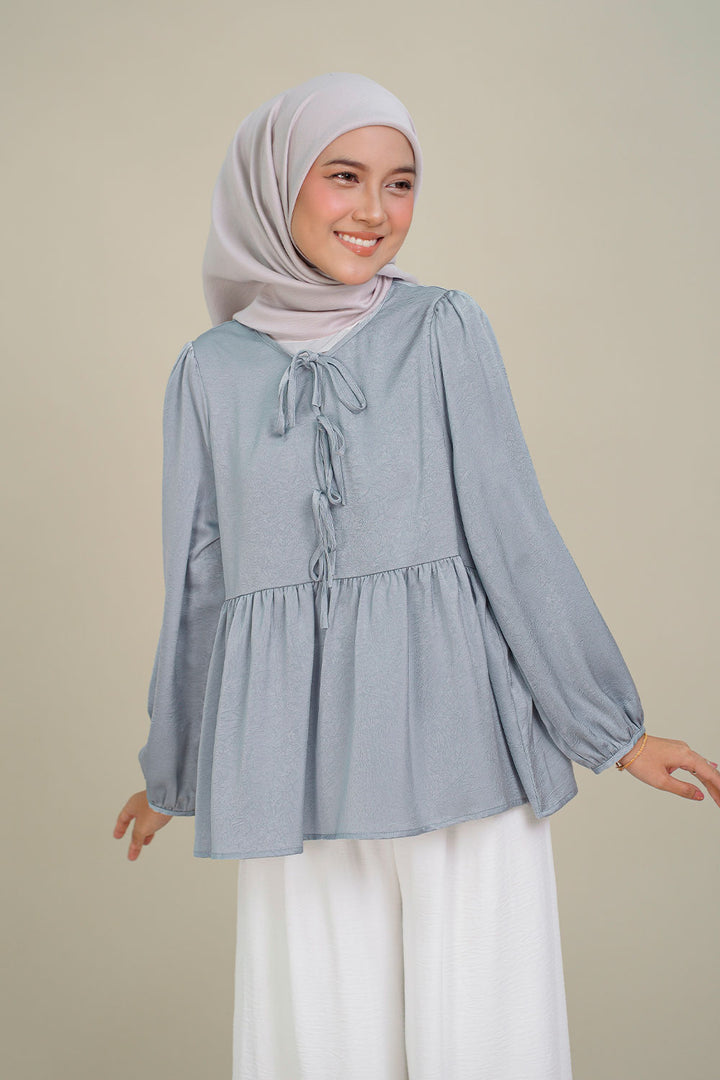 Jane Ruffle Top Greyish Blue
