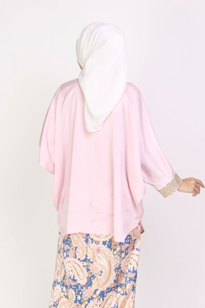 Dewi Plain Batwing Blouse Pink
