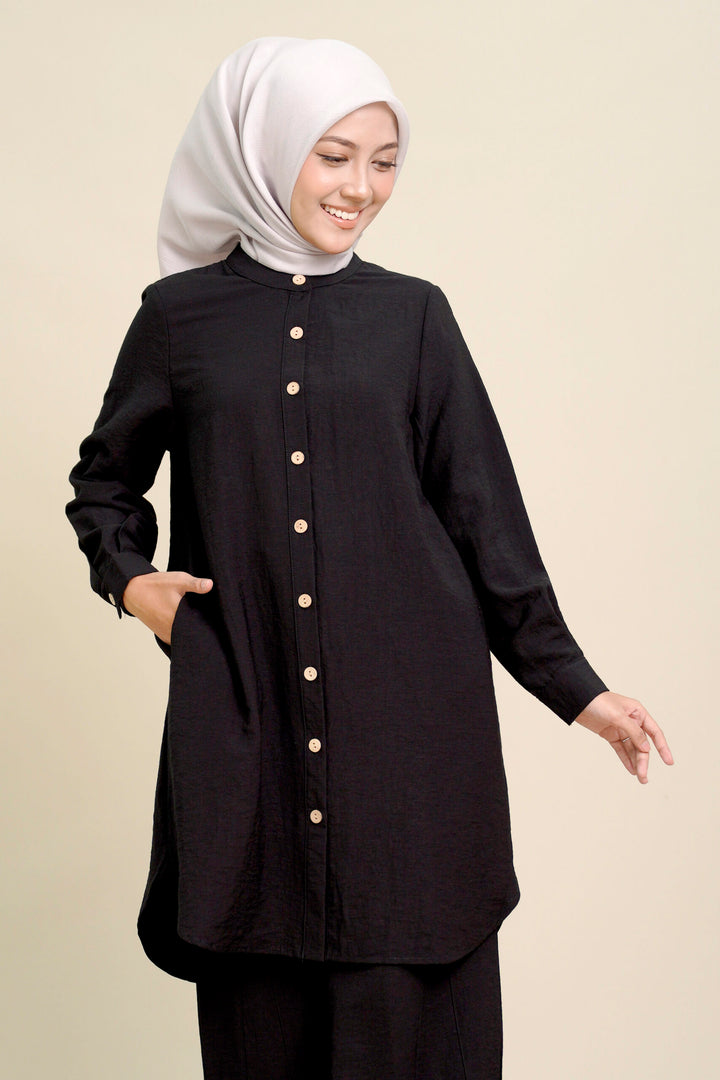 Boneta Long Blouse Black